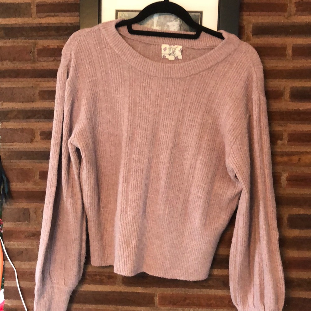 Juniors rose colored balloon sleeve sweater. NWOT